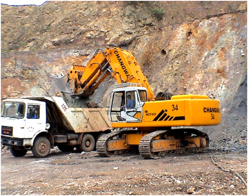 第一臺電動(dòng)挖掘機(jī)