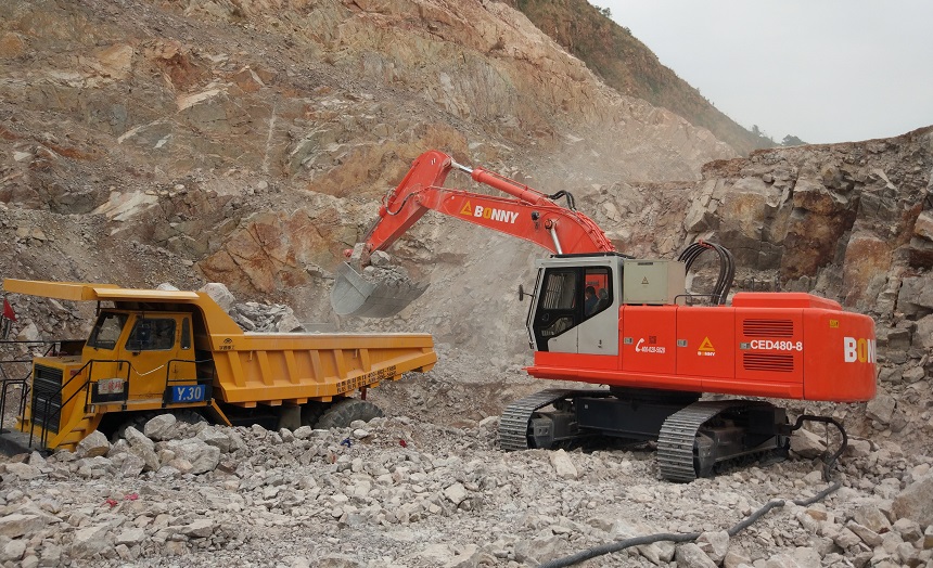 48噸電動(dòng)挖掘機(jī) 48噸電動(dòng)挖掘機(jī)