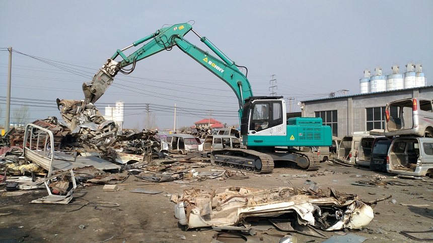 報(bào)廢汽車(chē)拆解機(jī).jpg