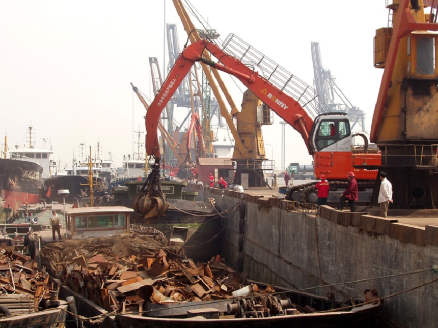 電動抓鋼機(jī).jpg 電動抓鋼機(jī).jpg