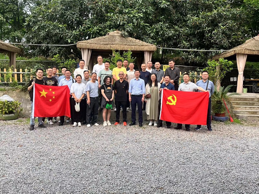 邦立重機.jpg 邦立重機.jpg