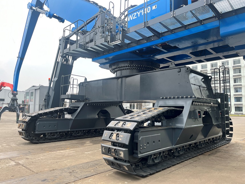 抓料機.jpg 抓料機.jpg