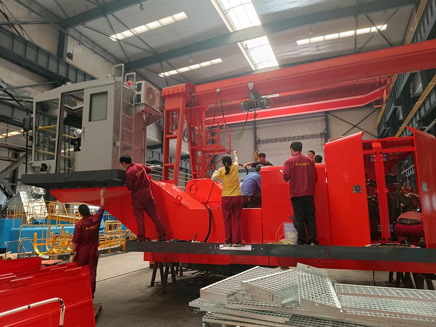 邦立重機(jī).jpg 邦立重機(jī).jpg