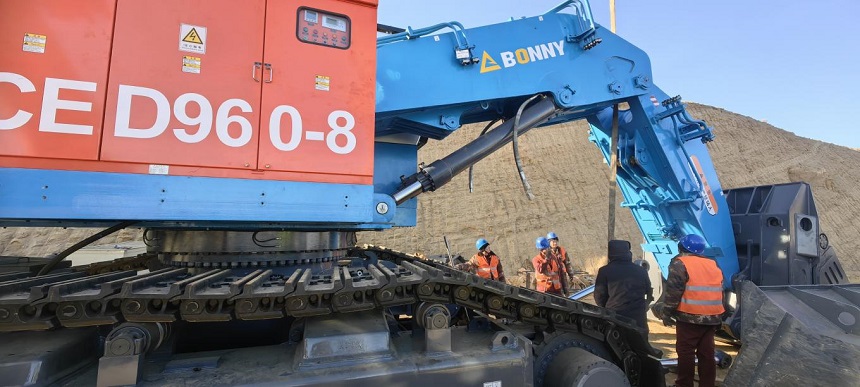 電動挖掘機.jpg 電動挖掘機.jpg