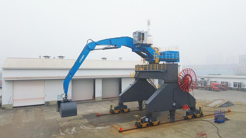 抓鋼機.jpg 抓鋼機.jpg